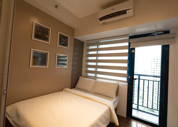Modern Living 5 With Fast Wifi And Netflix Manila